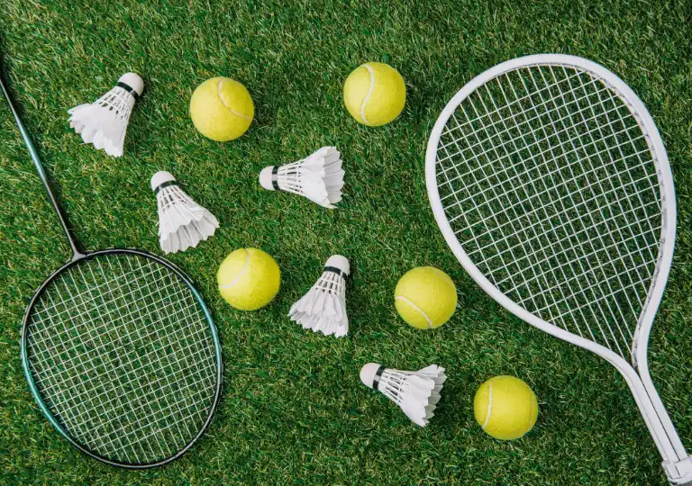 Badminton Racket vs Tennis Racket