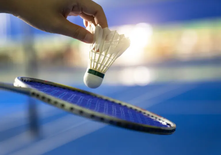 How to Play Badminton – Expert’s Recommendations 2024