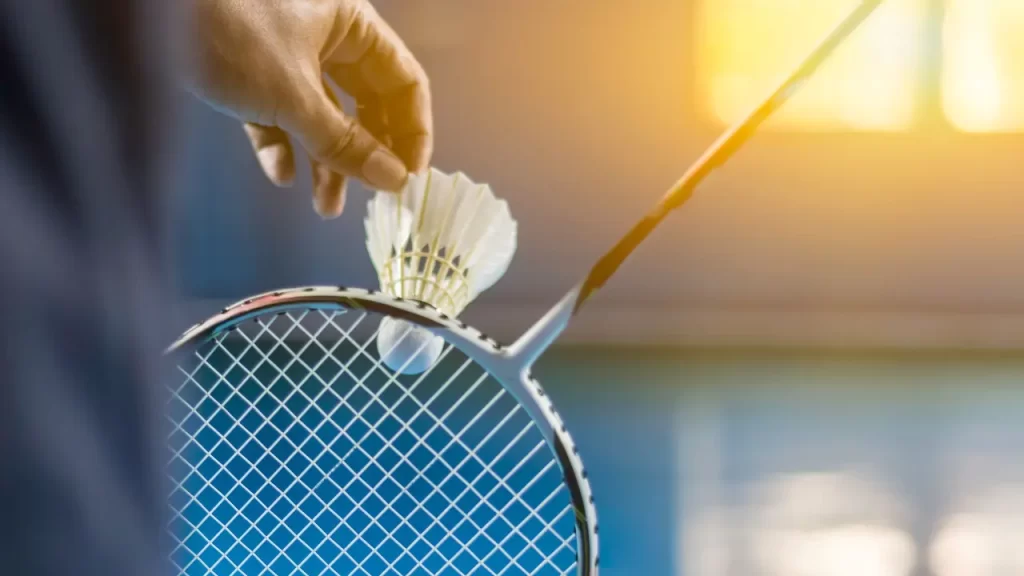 Badminton Serving
